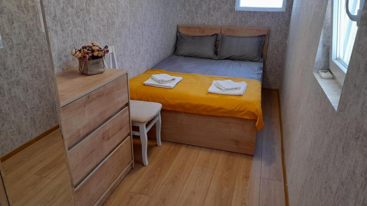 Yellow Apartment Tbilisi ภายนอก รูปภาพ