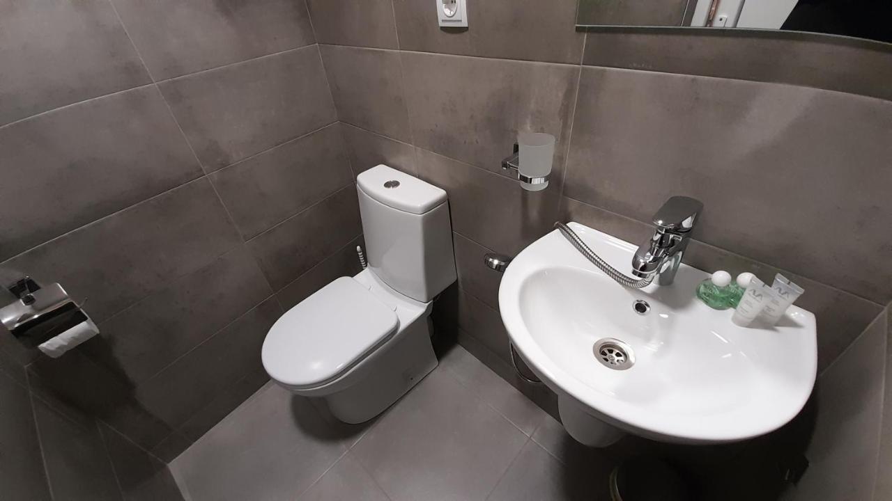 Yellow Apartment Tbilisi ภายนอก รูปภาพ