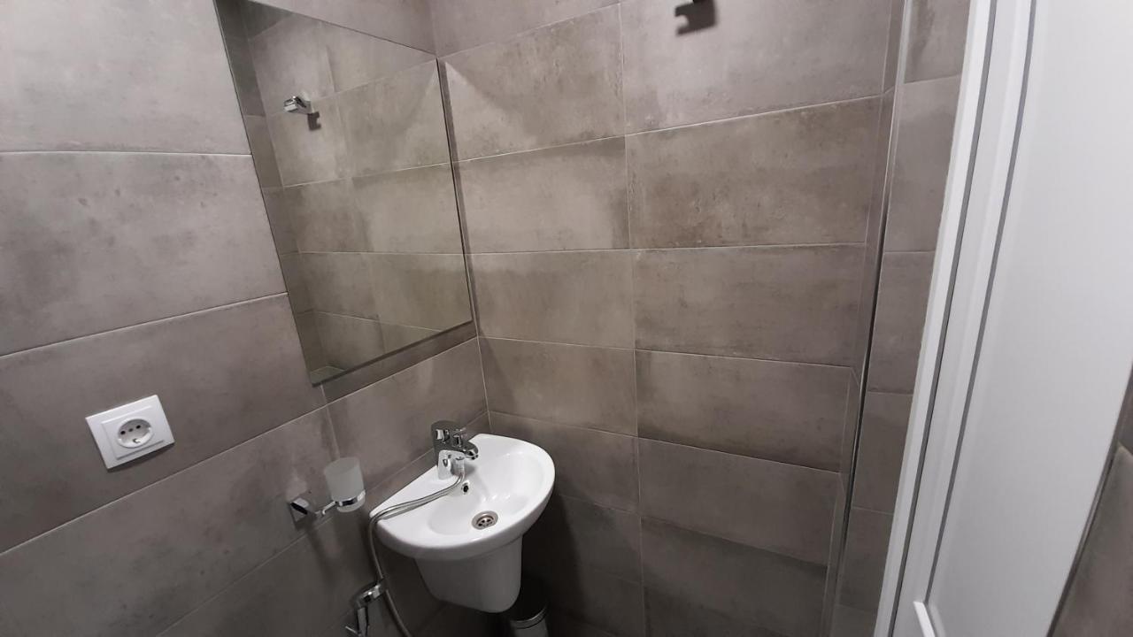 Yellow Apartment Tbilisi ภายนอก รูปภาพ